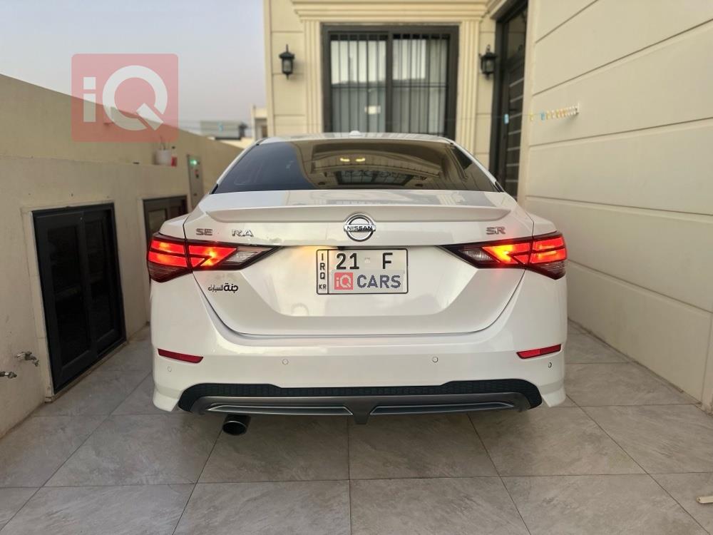 نيسان سنترا